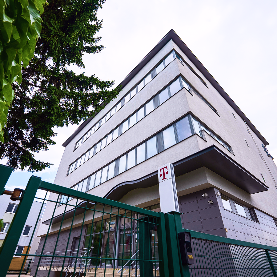 Budova Telekom DataCentra na Slovensku.